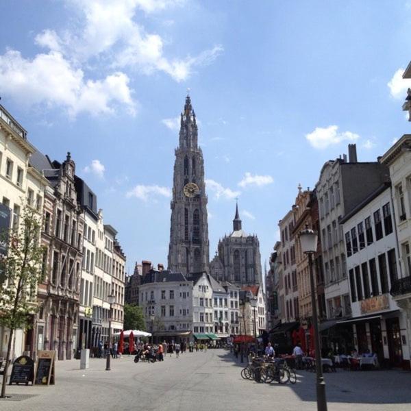 Bnb Hotel Suikernest Antwerpen Exterior foto